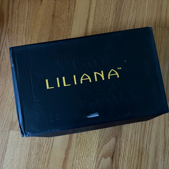 Liliana White Hologram Sneakers - Picture 2 of 15